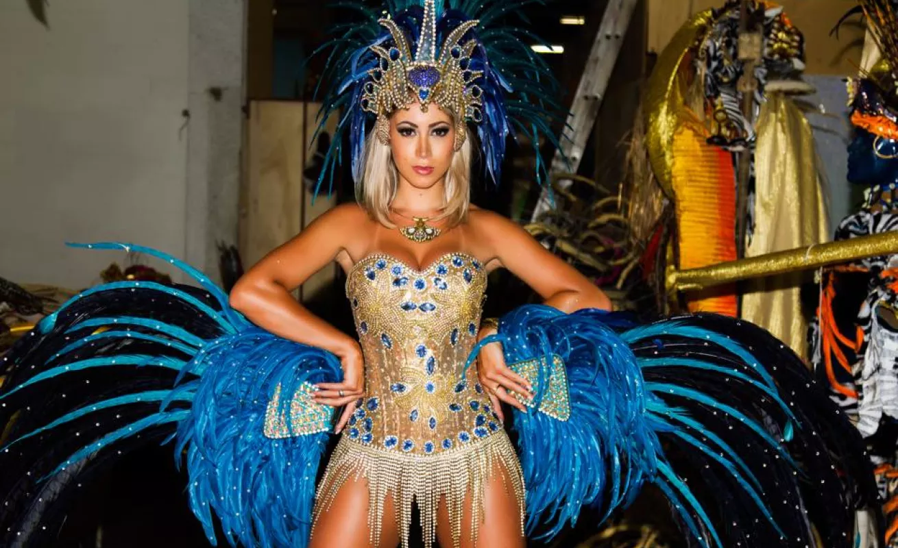 Galería de fotos  Carolina Gonçalves Narizinho 11/02/2015