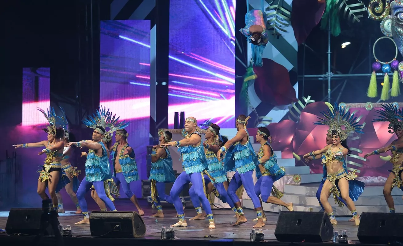 Coronoción de Onisis. Fotos: Shino HS