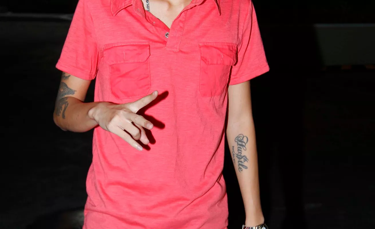 Coronación de Gina González, Mayuli Valencia y Jivelis Henríquez, reinas de San Miguelito. Fotos: Marly Domínguez