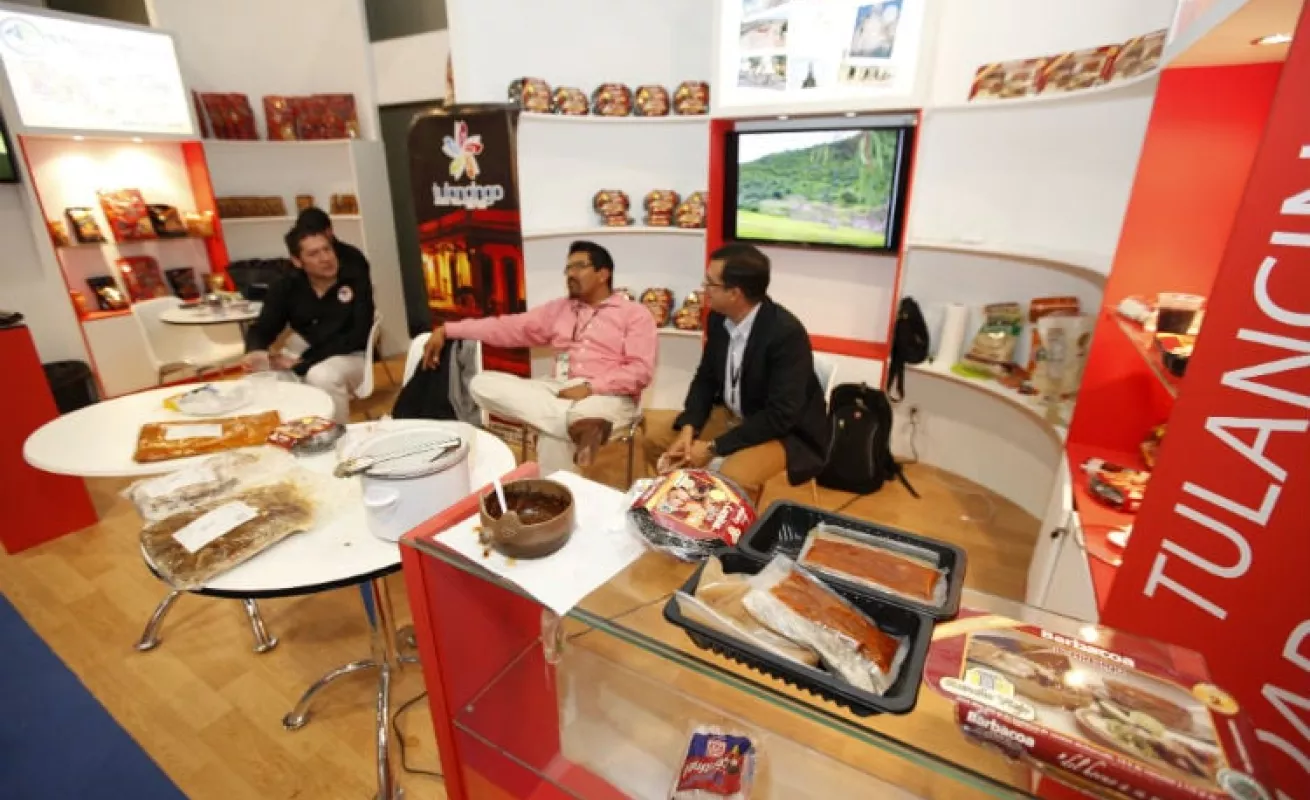 Imágenes de una vitrina comercial 