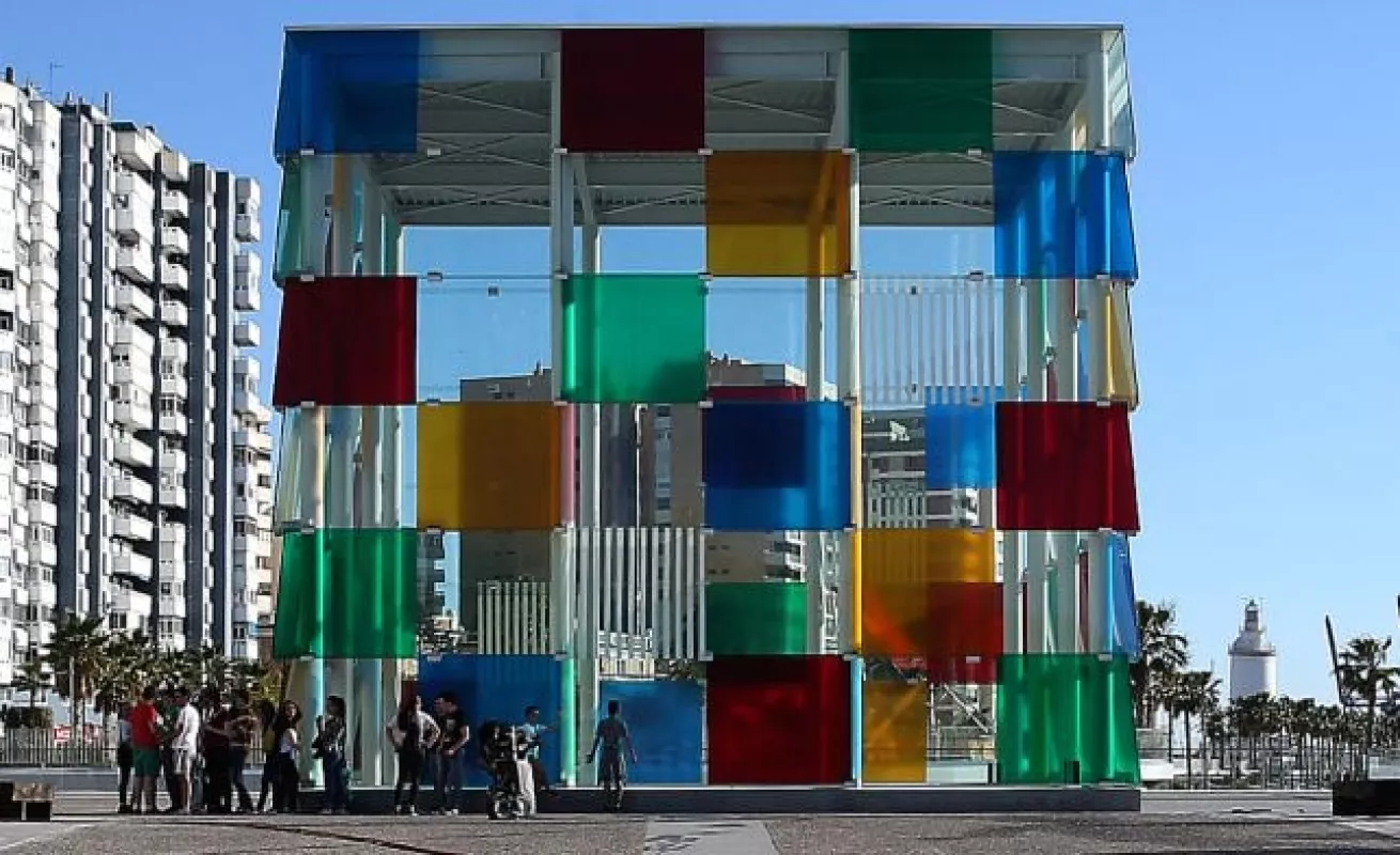 Pompidou Malaga: viaje por el arte moderno y contemporáneo