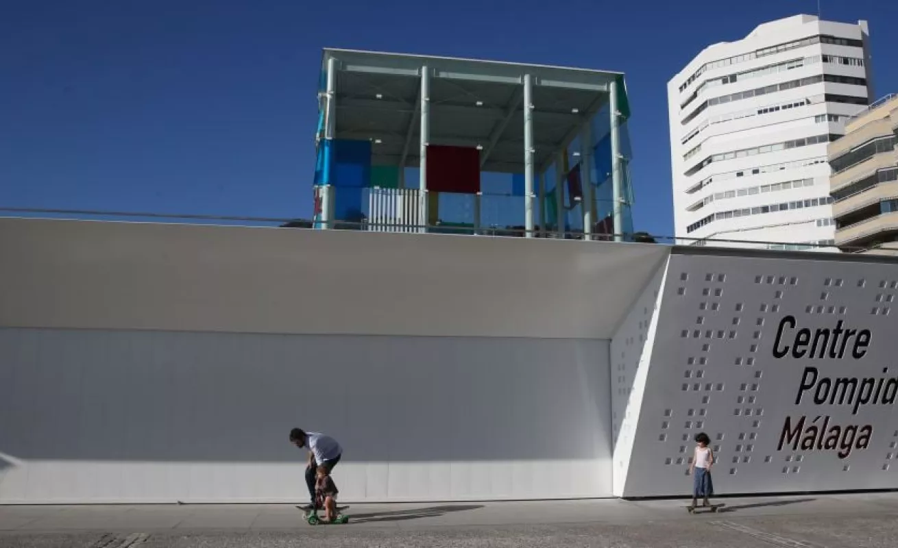 Pompidou Malaga: viaje por el arte moderno y contemporáneo