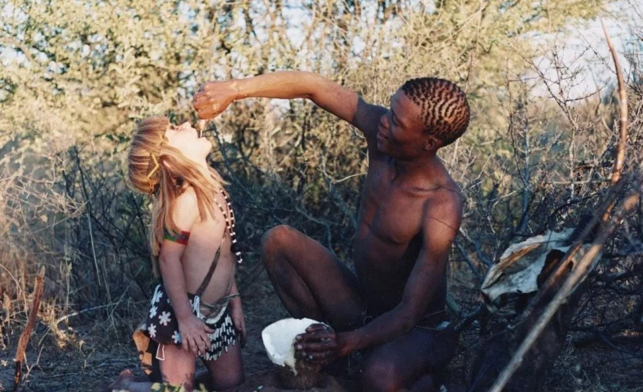 La historia de Tippi, la niña de la selva, que sigue fascinándonos 20 años después...