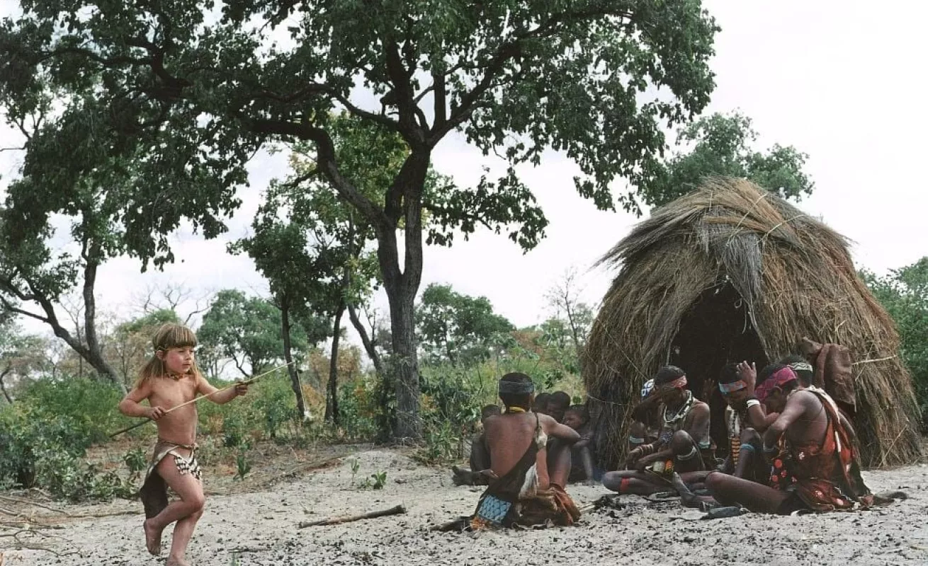 La historia de Tippi, la niña de la selva, que sigue fascinándonos 20 años después...