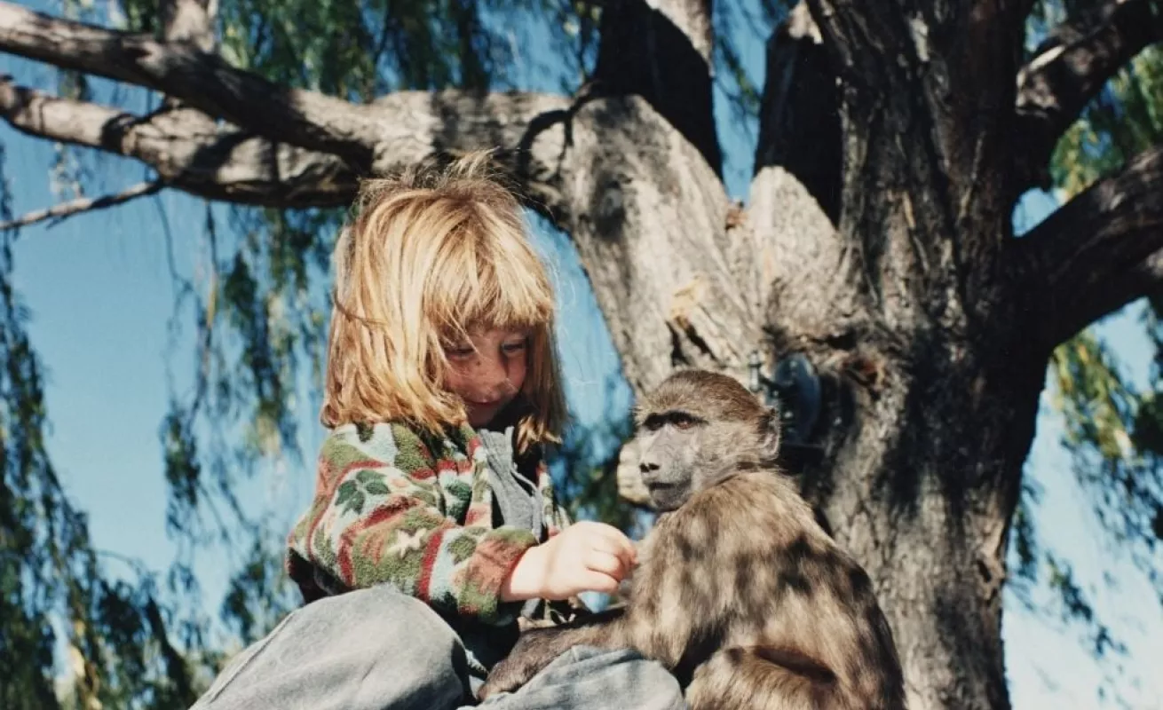 La historia de Tippi, la niña de la selva, que sigue fascinándonos 20 años después...