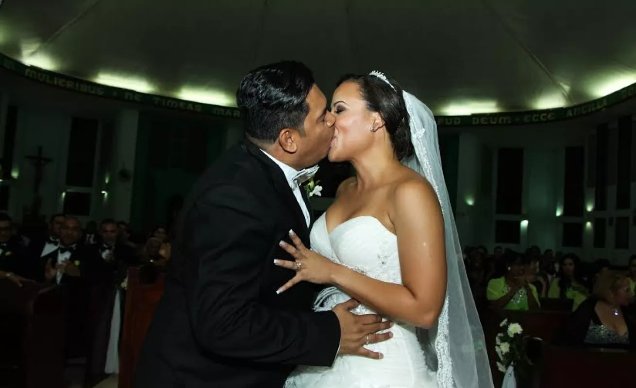 Tommy Real da el 'sí' ante Dios