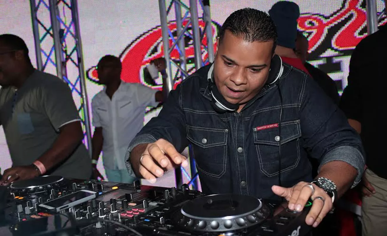 DJ Alex se queda con el primer lugar del 'Man to man' de Caliente