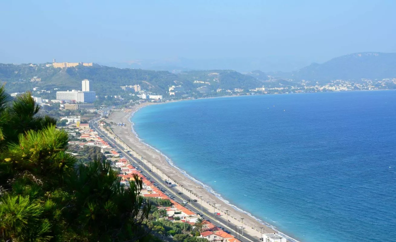 Roda, paradisíaca isla de Grecia