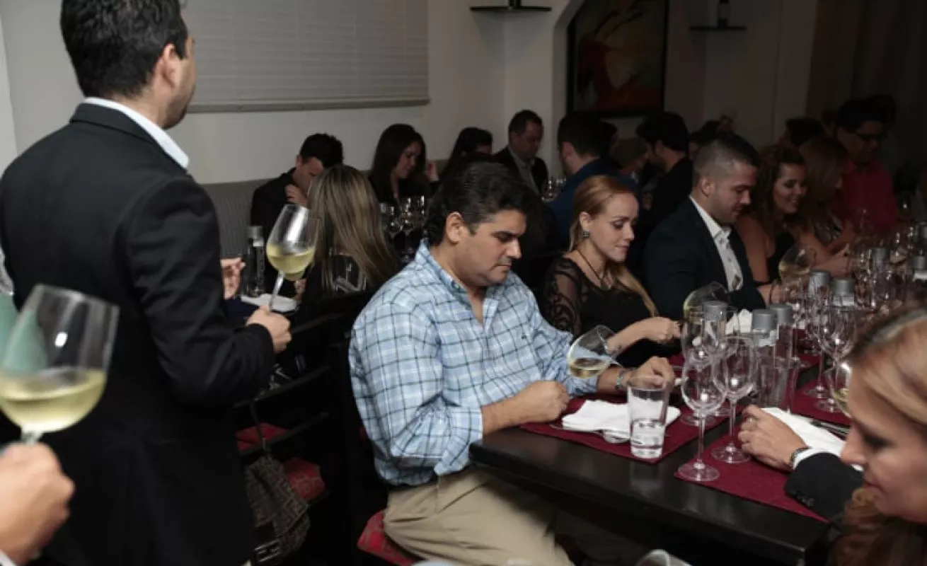 Presentan vinos Mezzacorona 