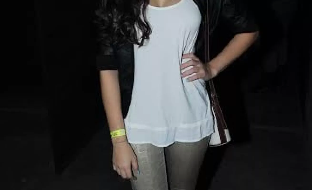 Niñas disfrutan de presentación de Violetta