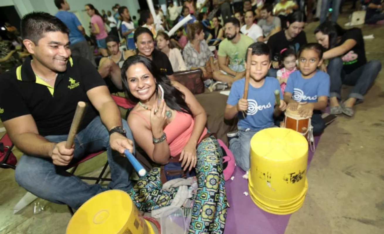 Luna llena de tambores