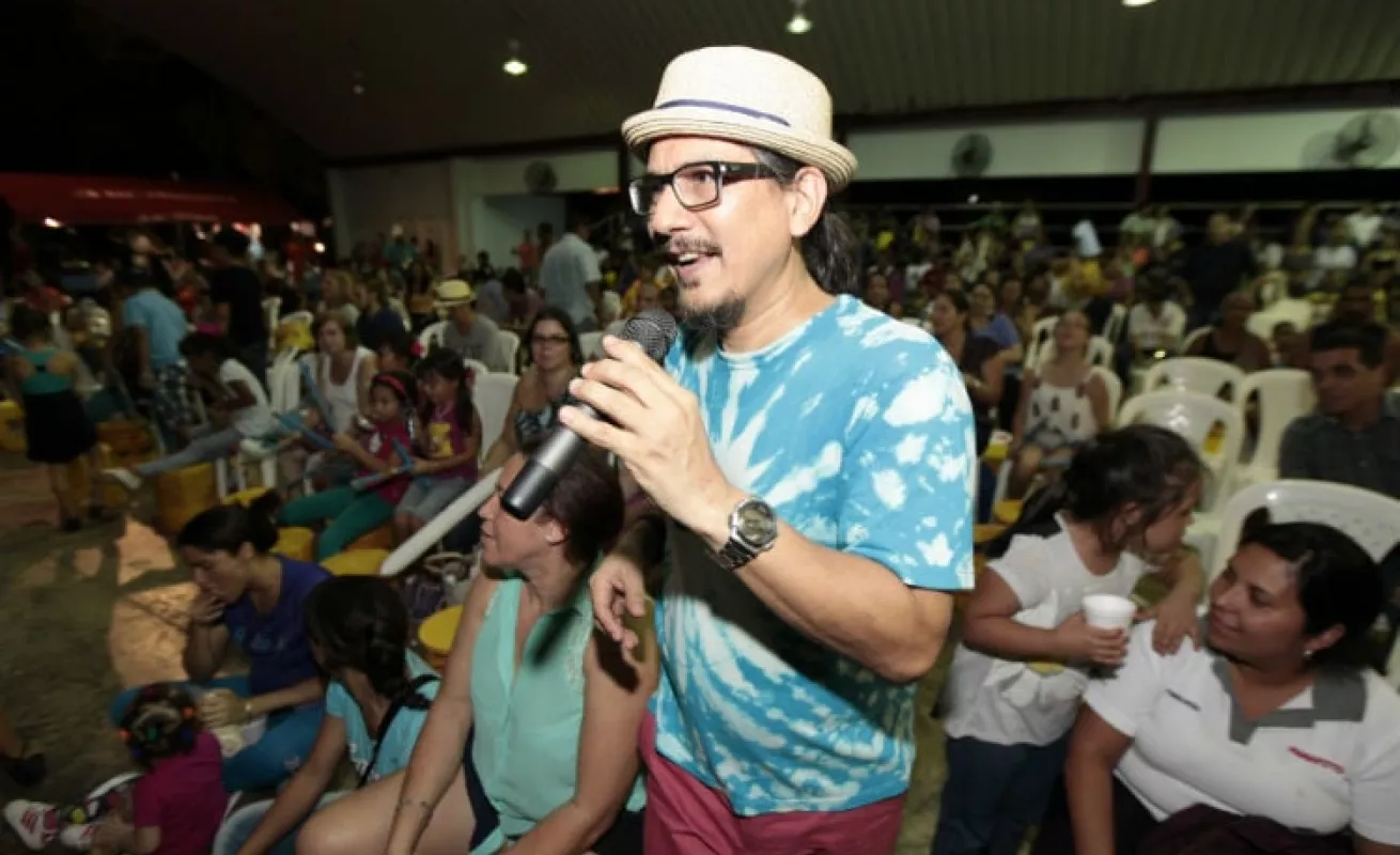 Luna llena de tambores