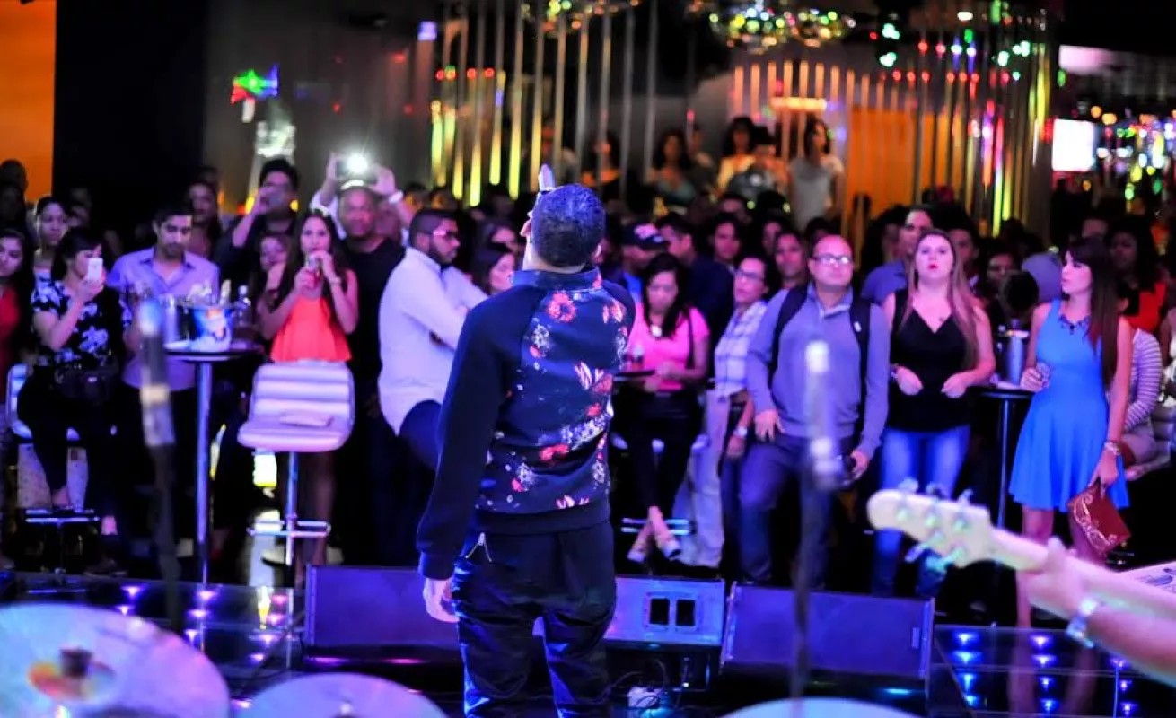 Concierto Rock and Pop de El Roockie