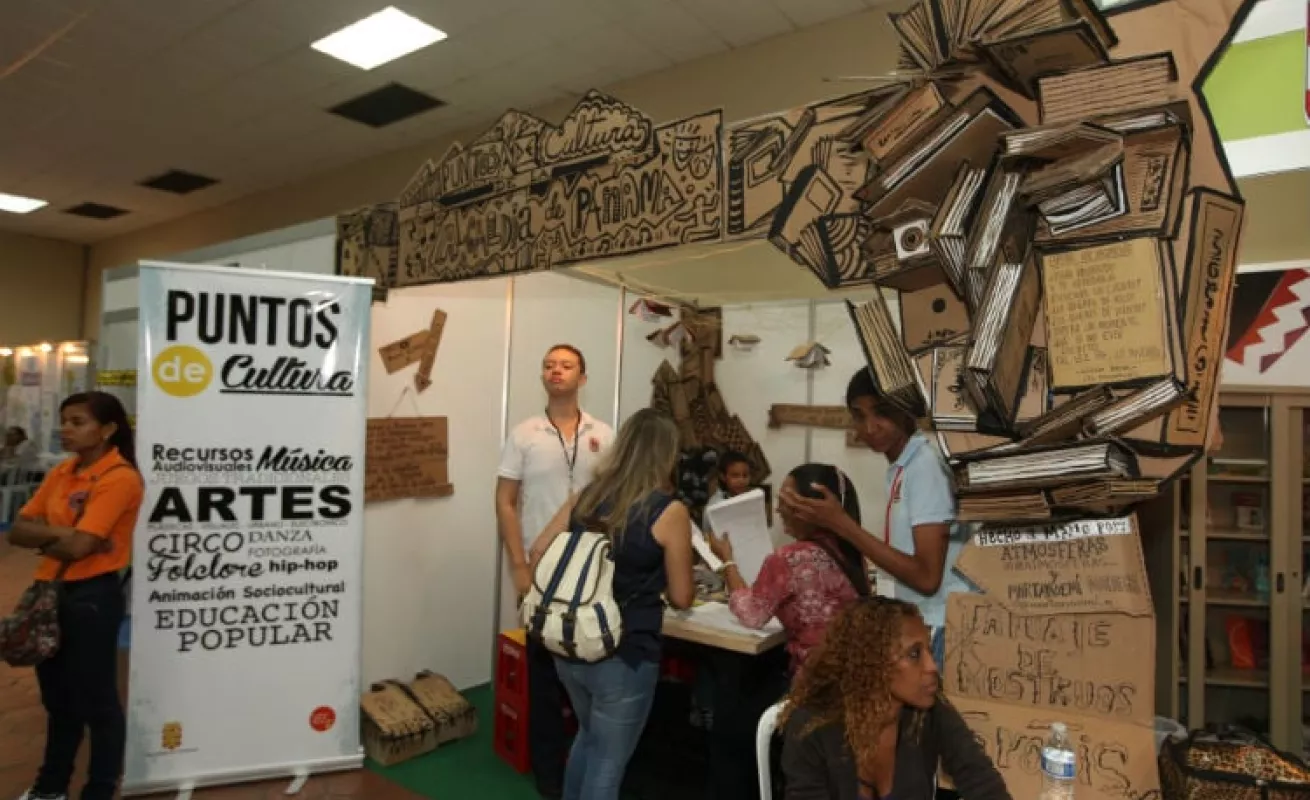 Un recorrido por la XI Feria Internacional del Libro