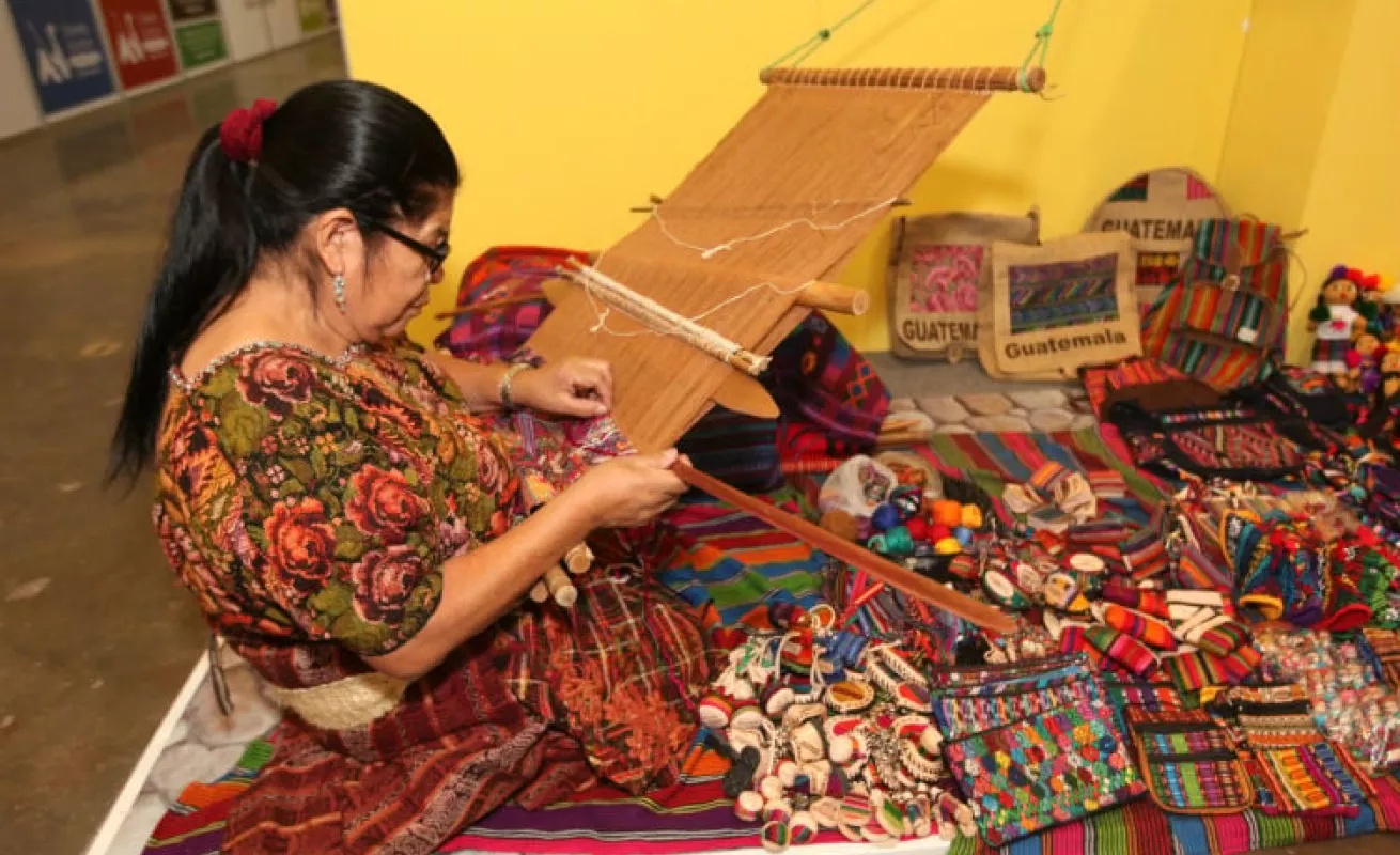 Un recorrido por la XI Feria Internacional del Libro