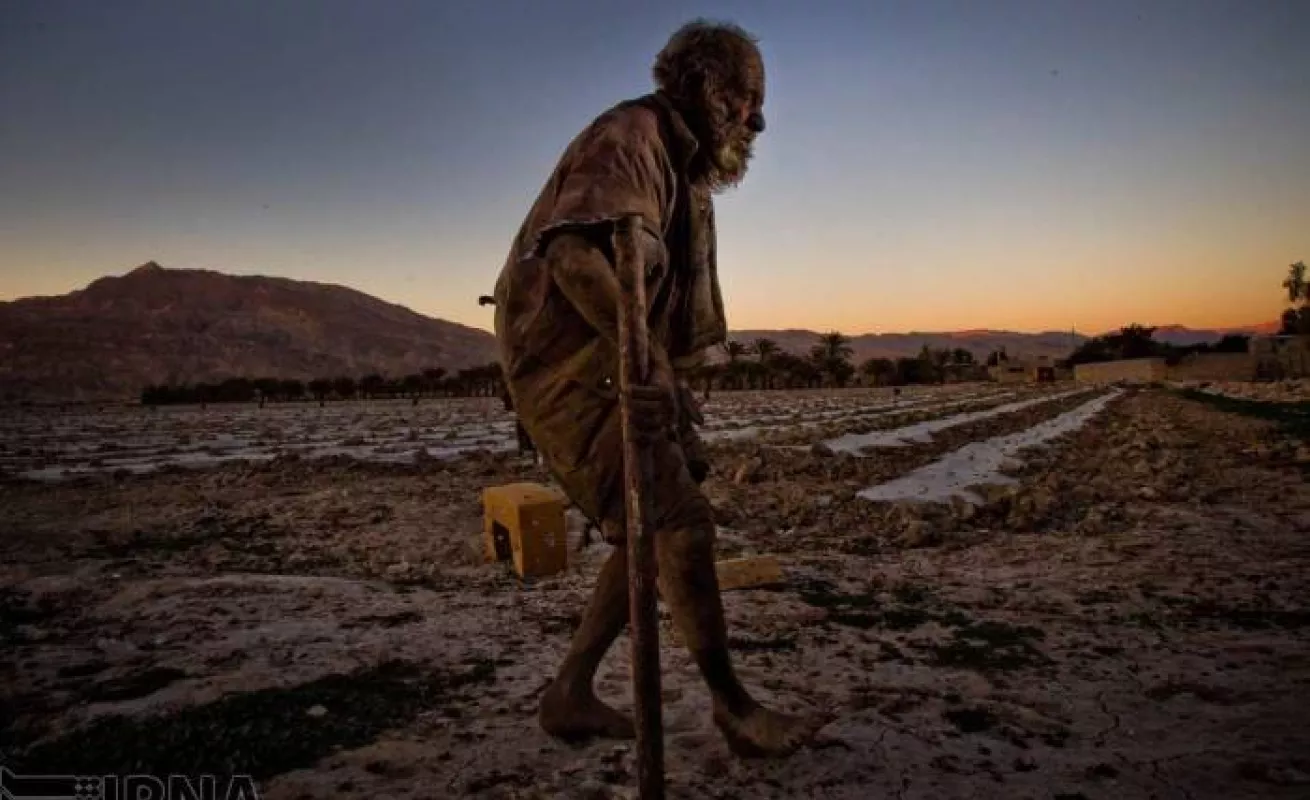 Amoo Hadji, el hombre iraní que lleva 60 años sin bañarse