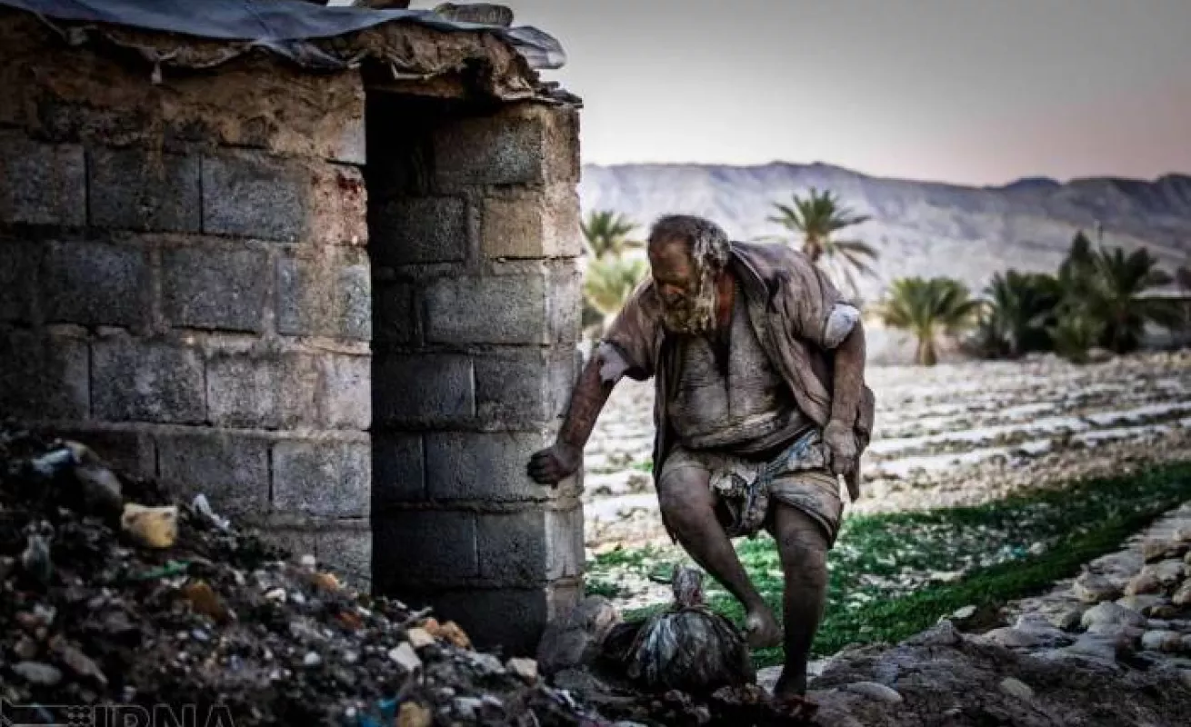 Amoo Hadji, el hombre iraní que lleva 60 años sin bañarse