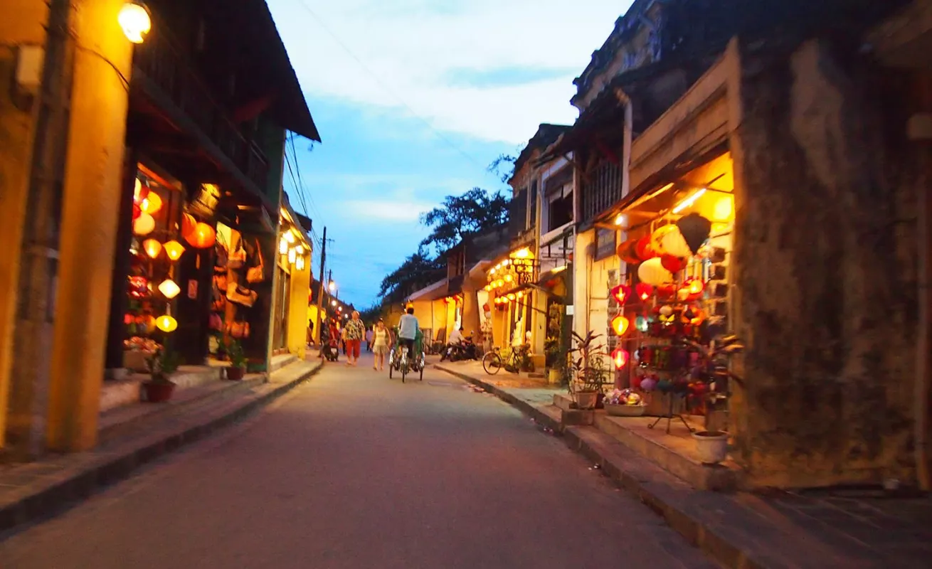 Vietnam, el país más oriental de Indochina