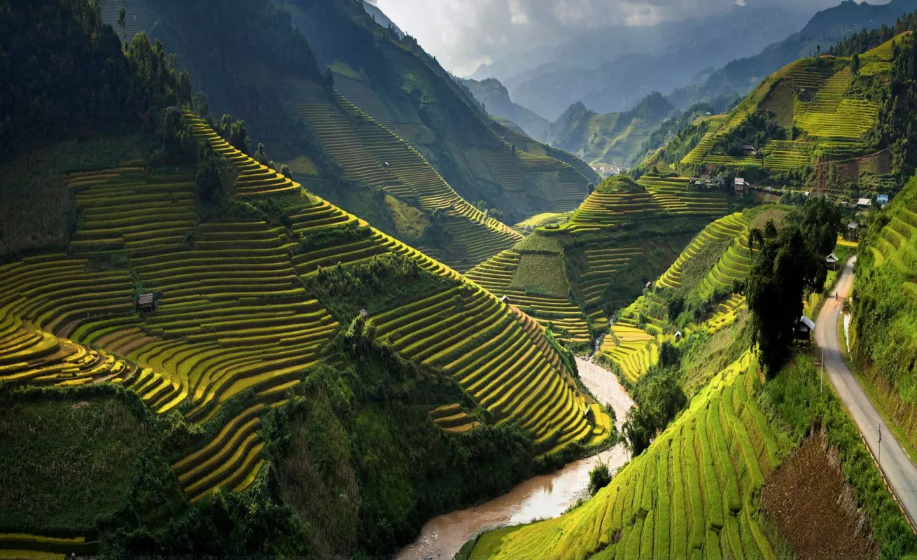 Vietnam, el país más oriental de Indochina