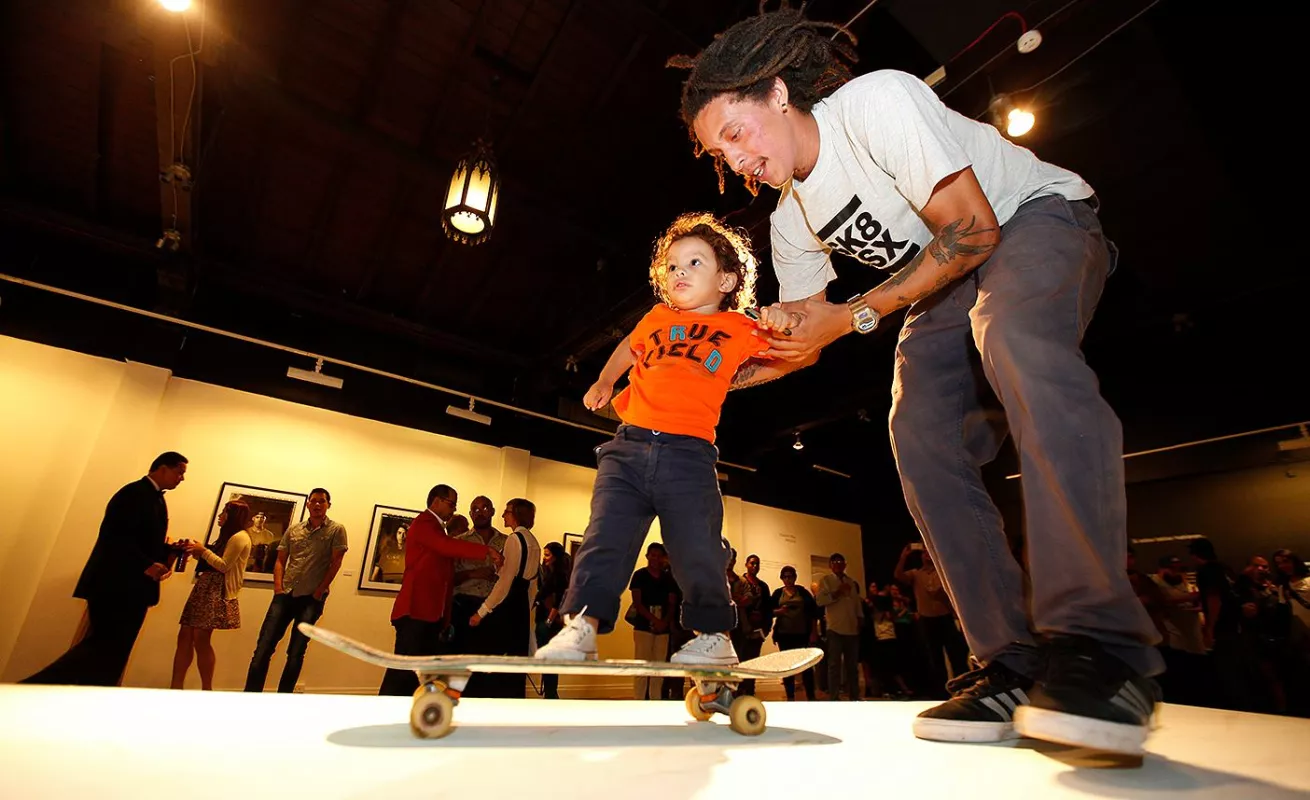 Expresión Furtiva: Artistas emergentes y arte skateboarding