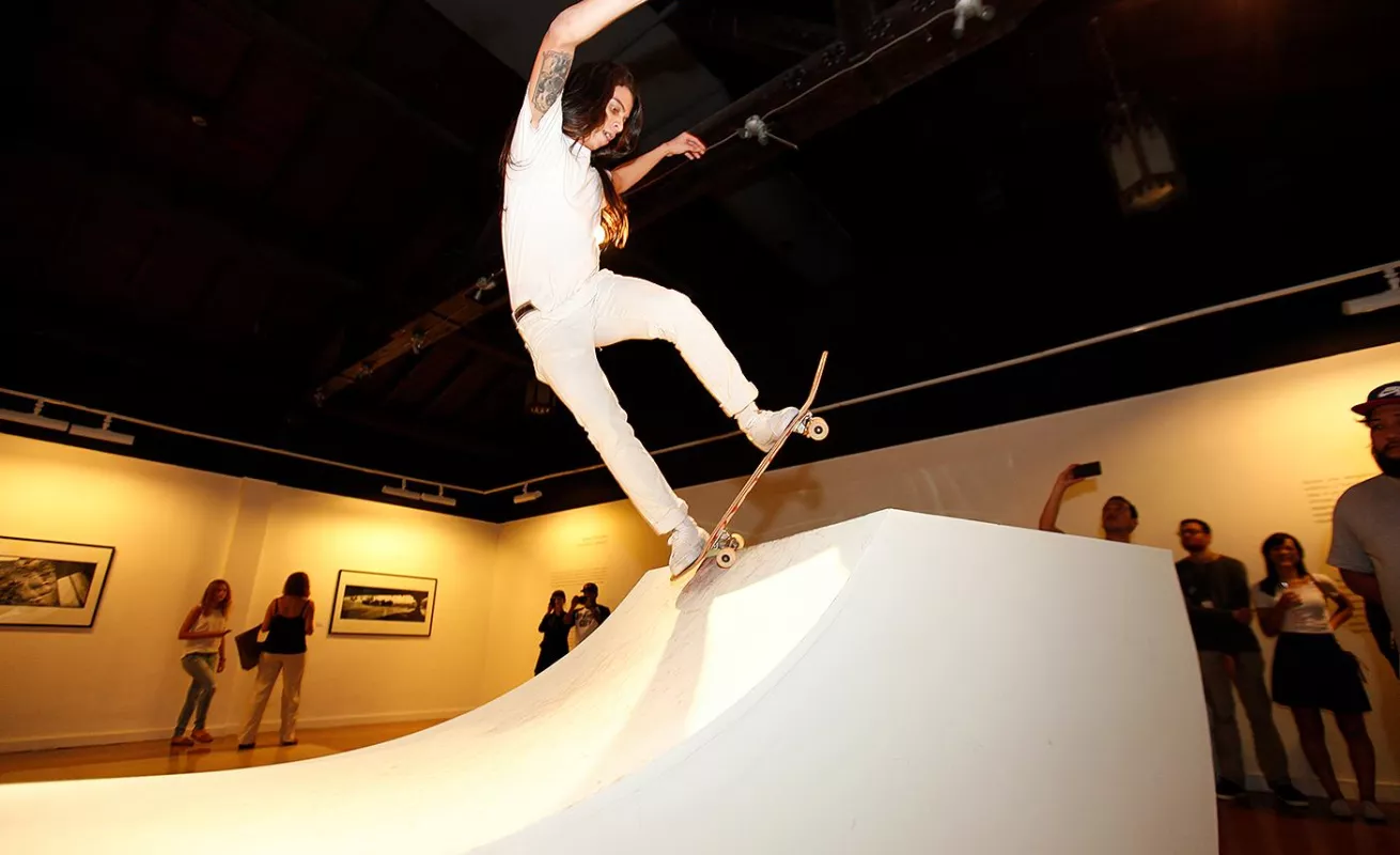 Expresión Furtiva: Artistas emergentes y arte skateboarding