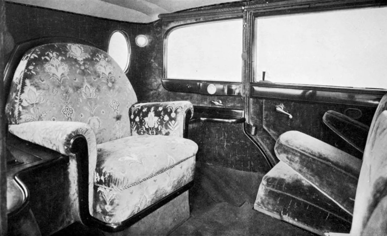 Los papamóviles a través de la historia