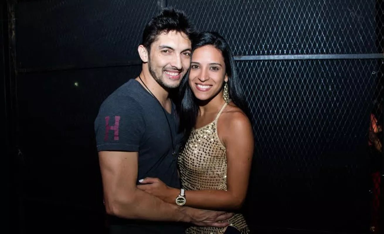 Juanes deleitó con su 'camisa negra'