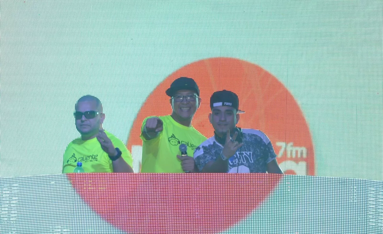 Concierto de De La Ghetto en Club de Playa San Carlos