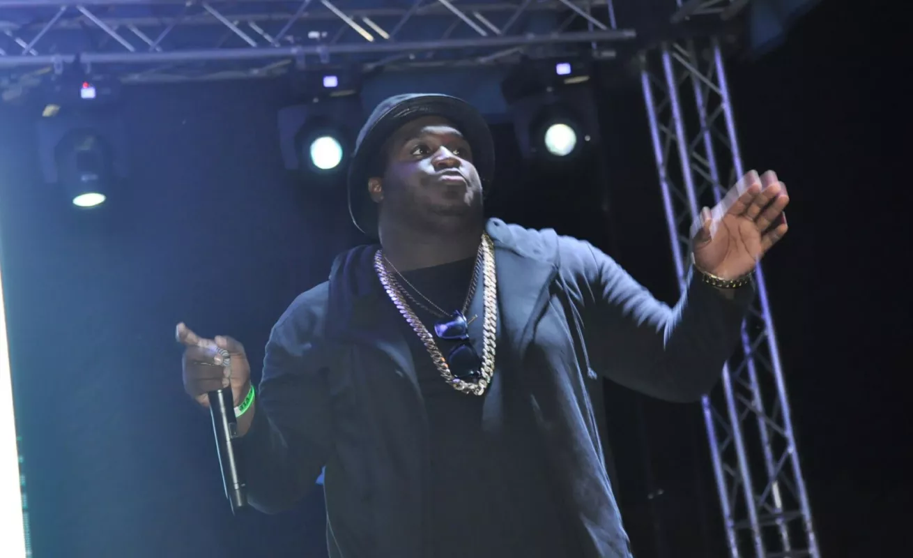 Concierto de De La Ghetto en Club de Playa San Carlos