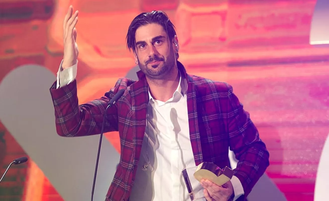 Melendi, Directo a septiembre...