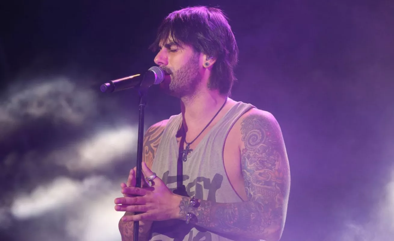 Melendi, Directo a septiembre...