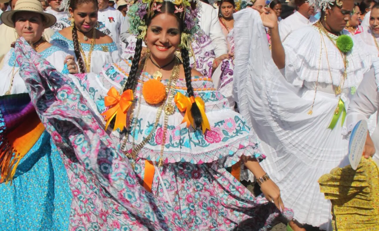 Desfile de Las Mil Polleras 