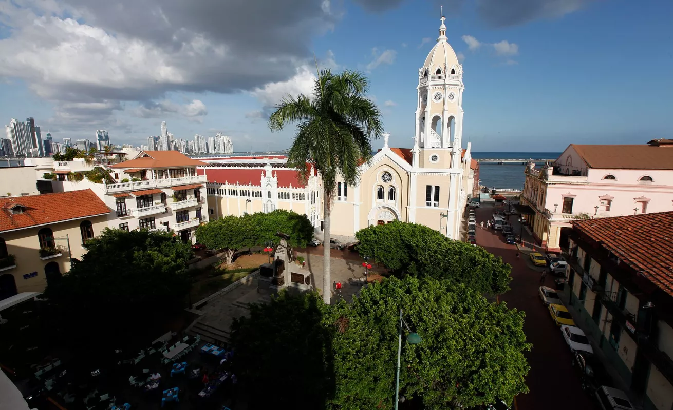 Ciudad de Panamá: Color, aroma y calor