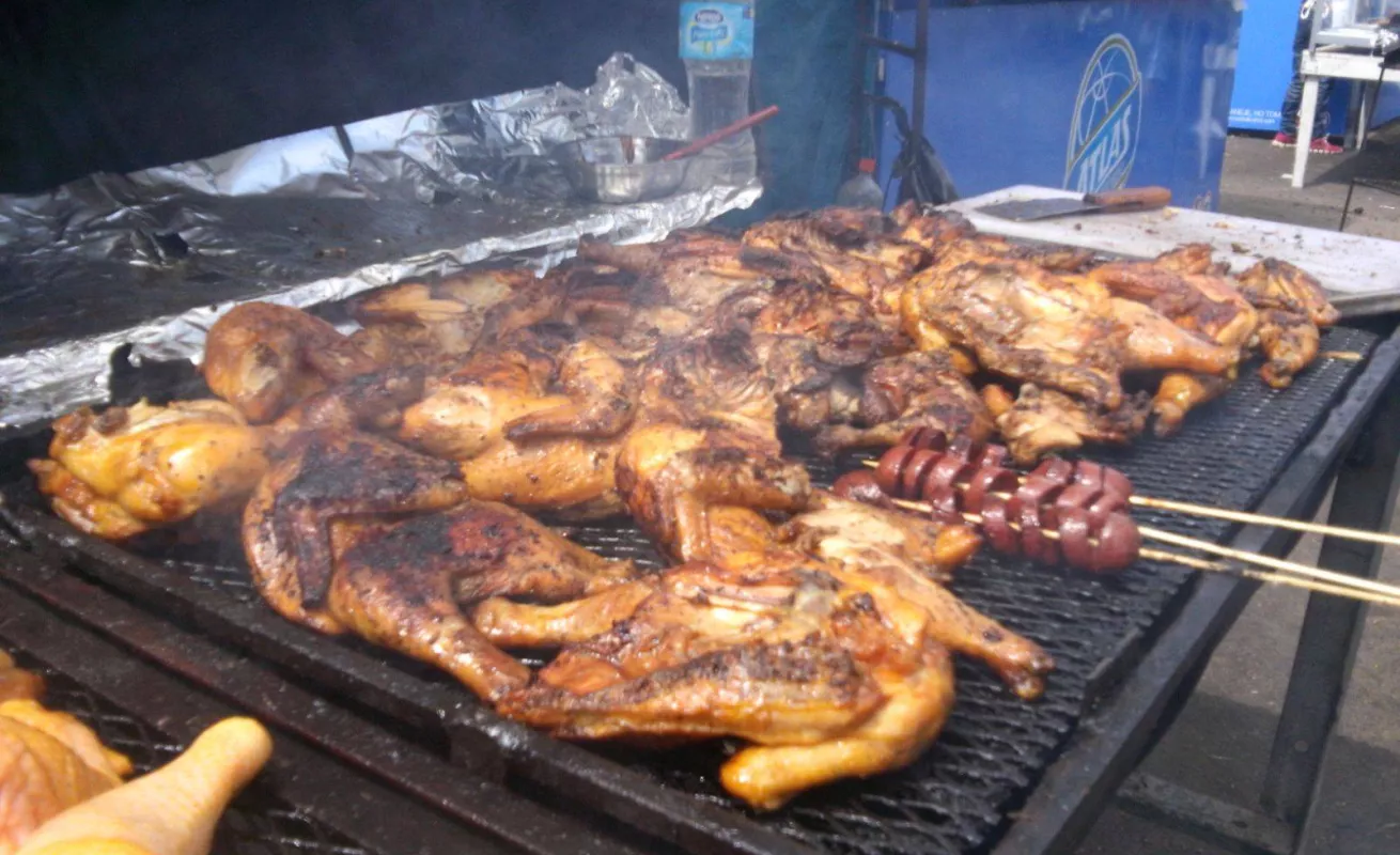 #CarnavalesCri La Cinta Costera está prendida... 