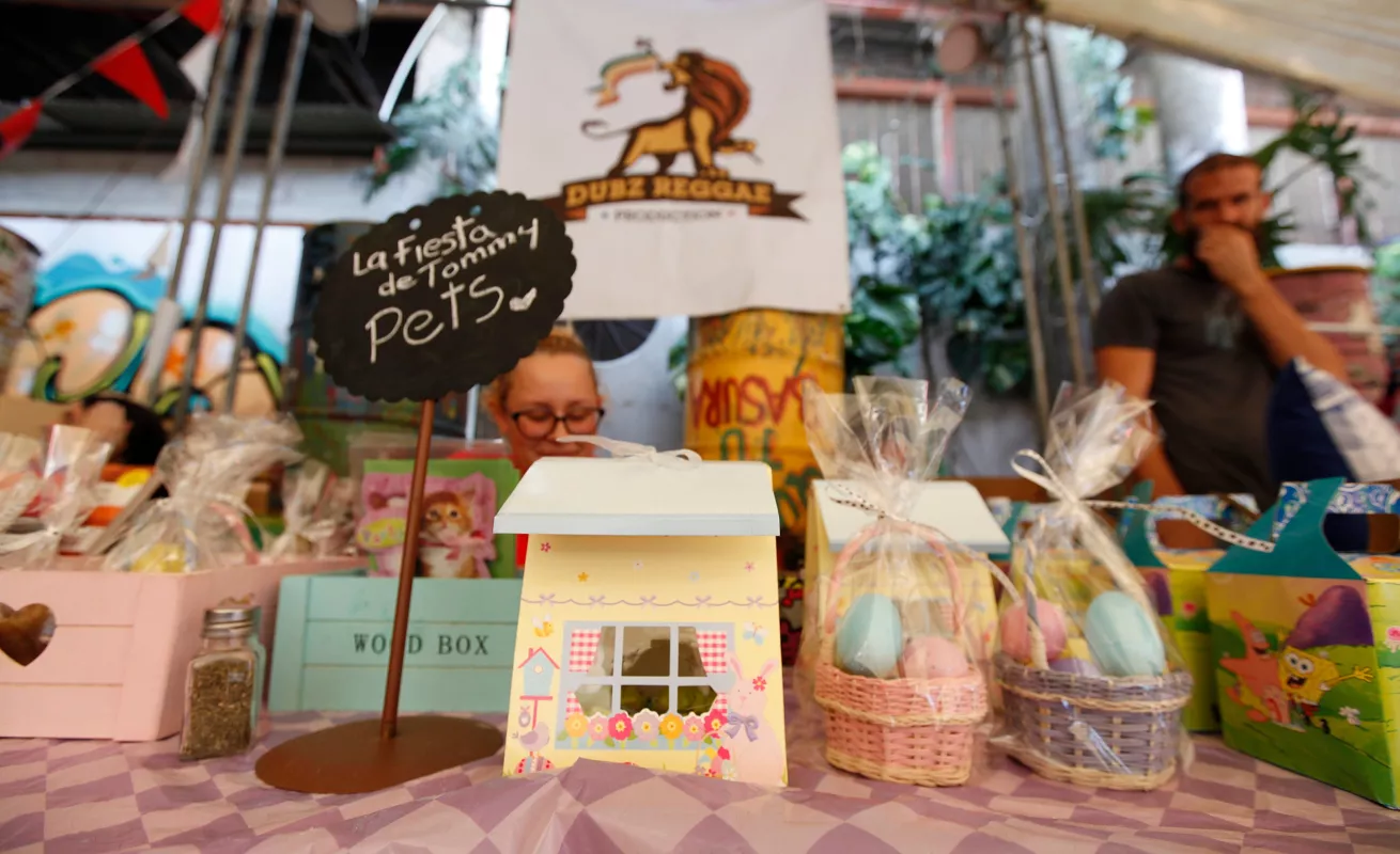 Villa Agustina: Domingo de mercadito