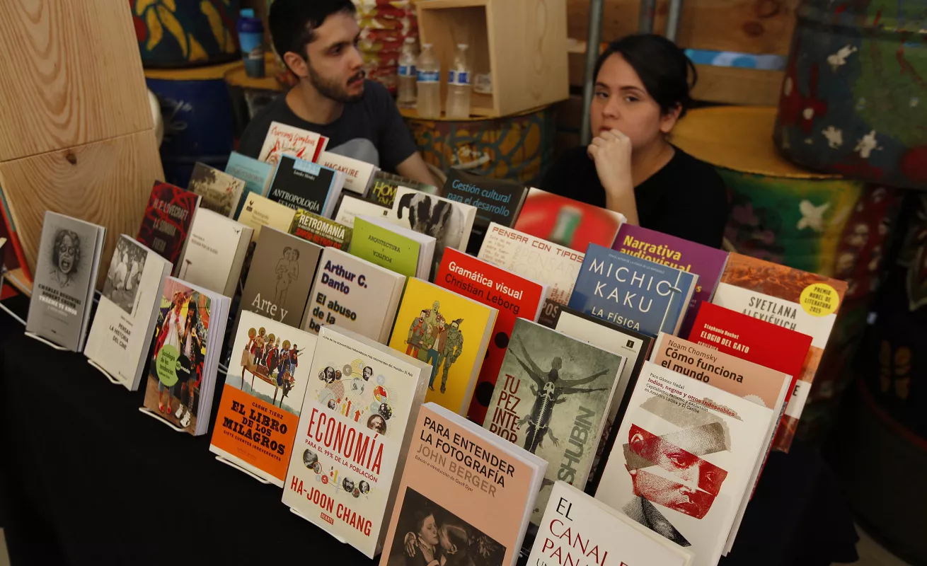 Villa Agustina: Domingo de mercadito