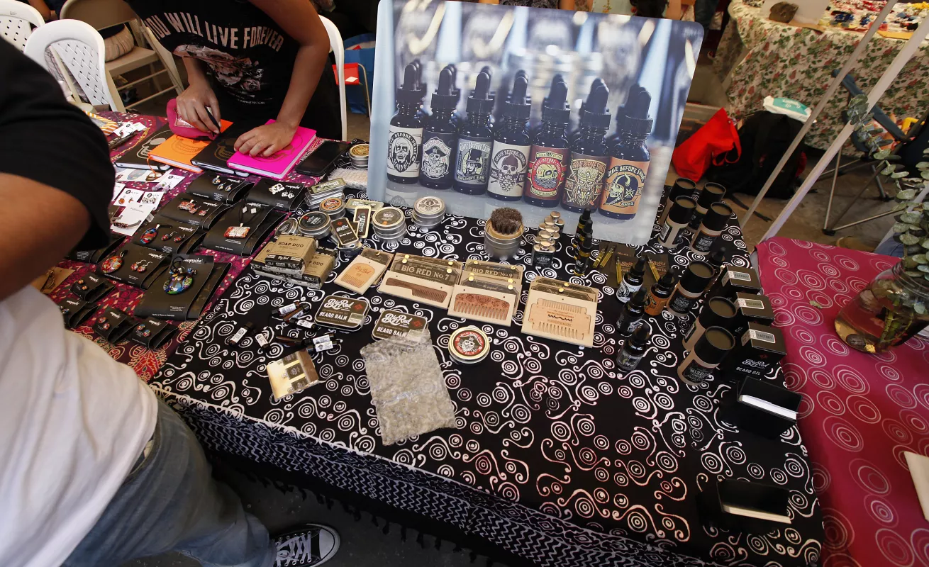 Villa Agustina: Domingo de mercadito