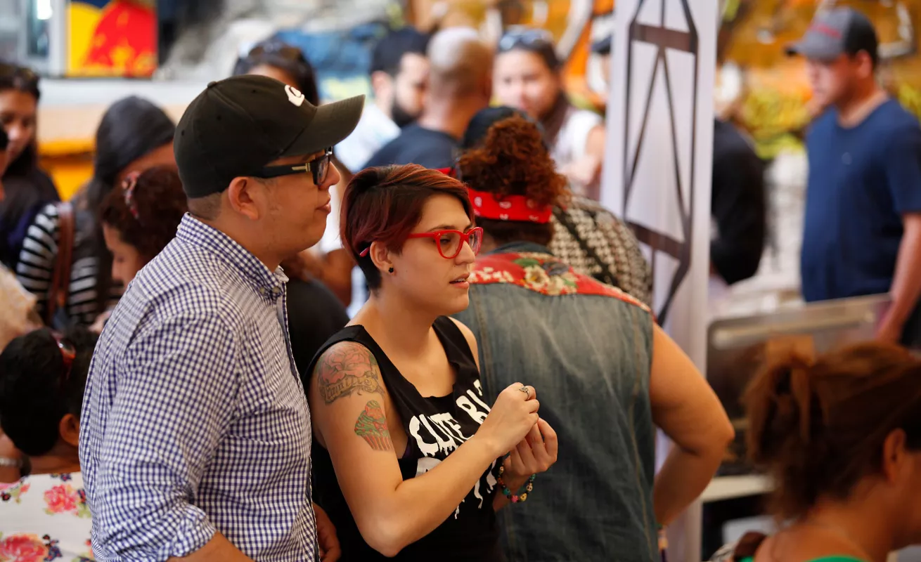 Villa Agustina: Domingo de mercadito