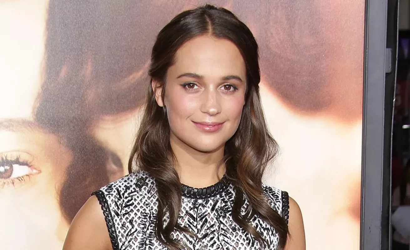 Alicia Vikander