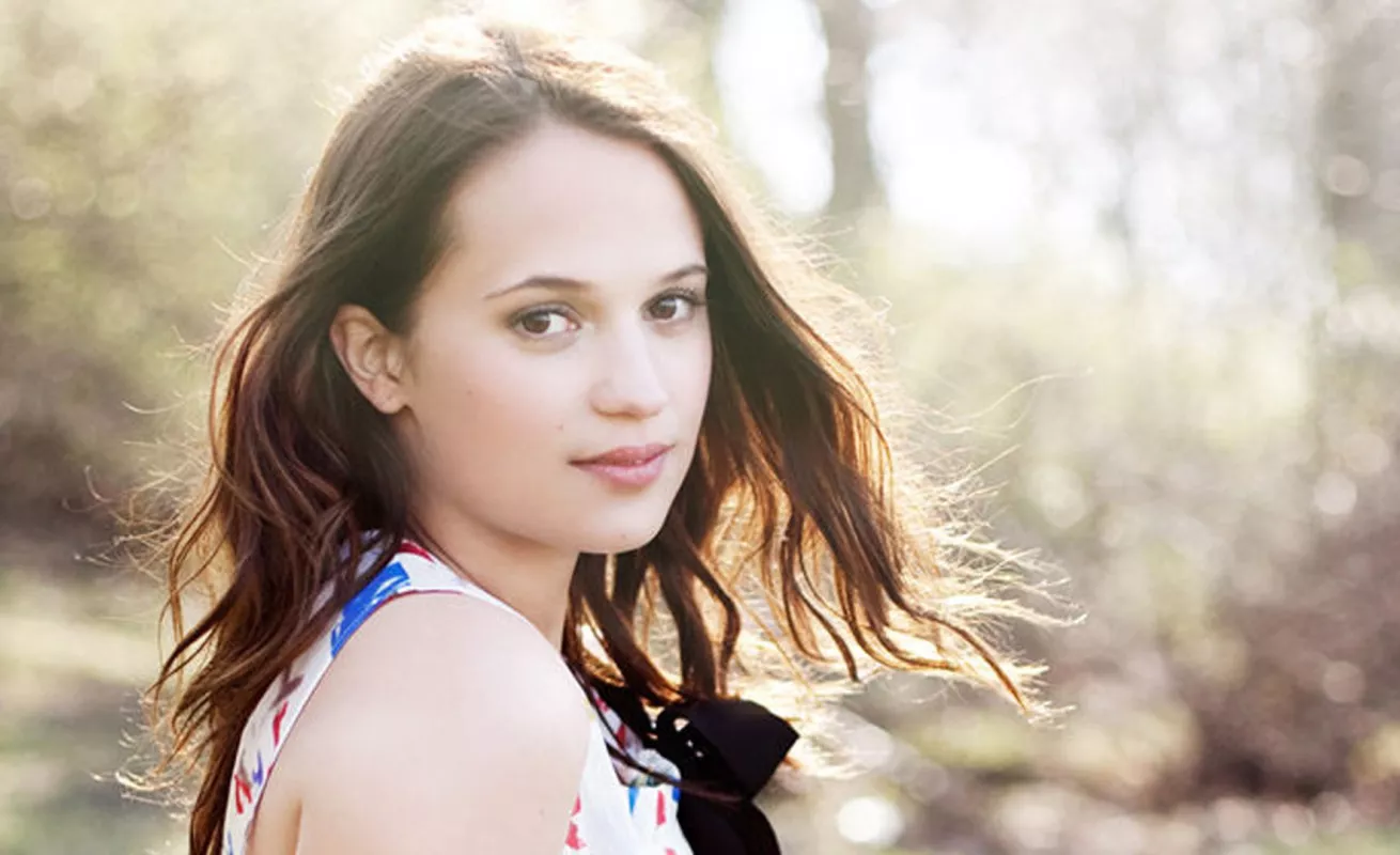 Alicia Vikander