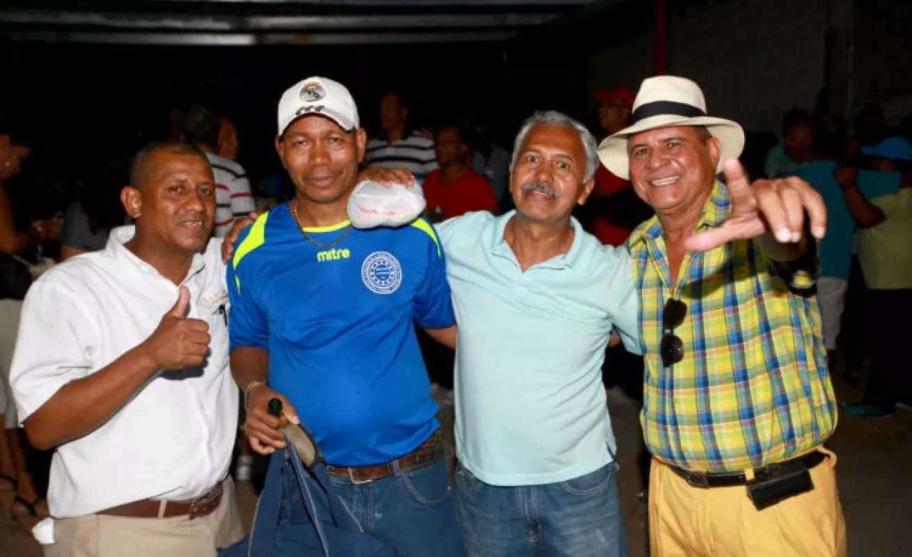 Arriba Plaza, Arriba Plaza