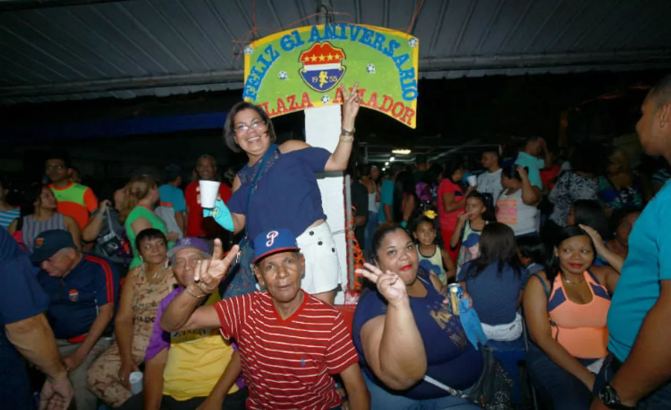 Arriba Plaza, Arriba Plaza