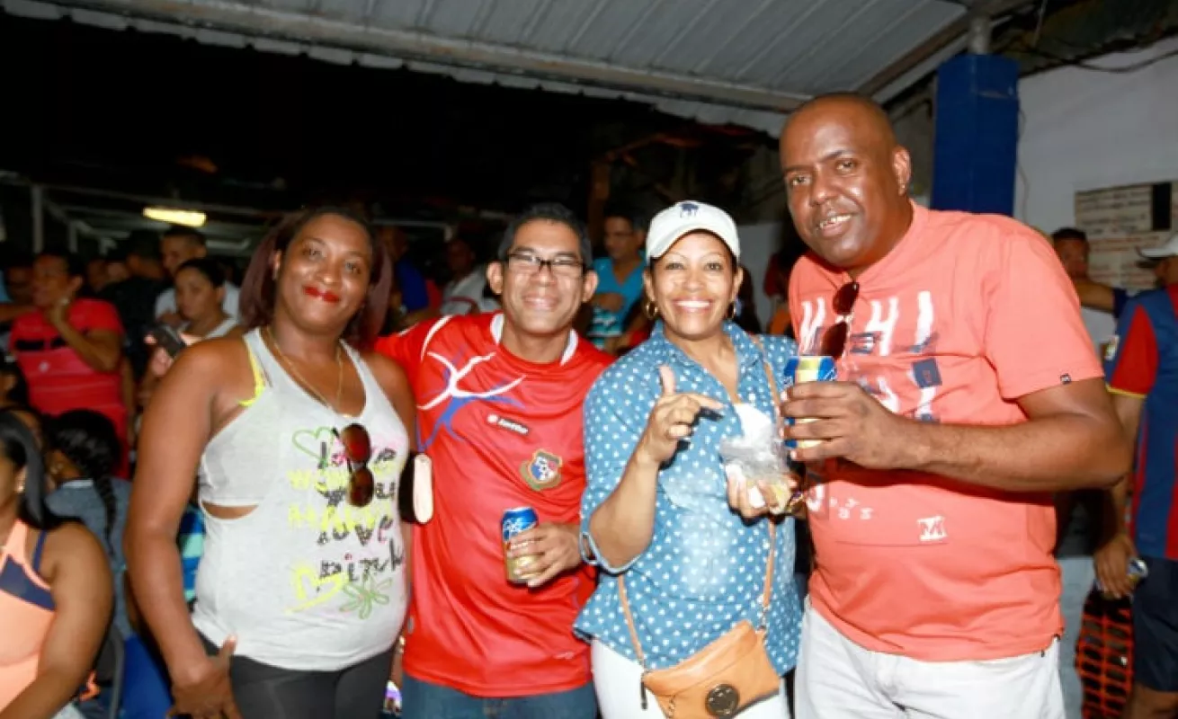 Arriba Plaza, Arriba Plaza