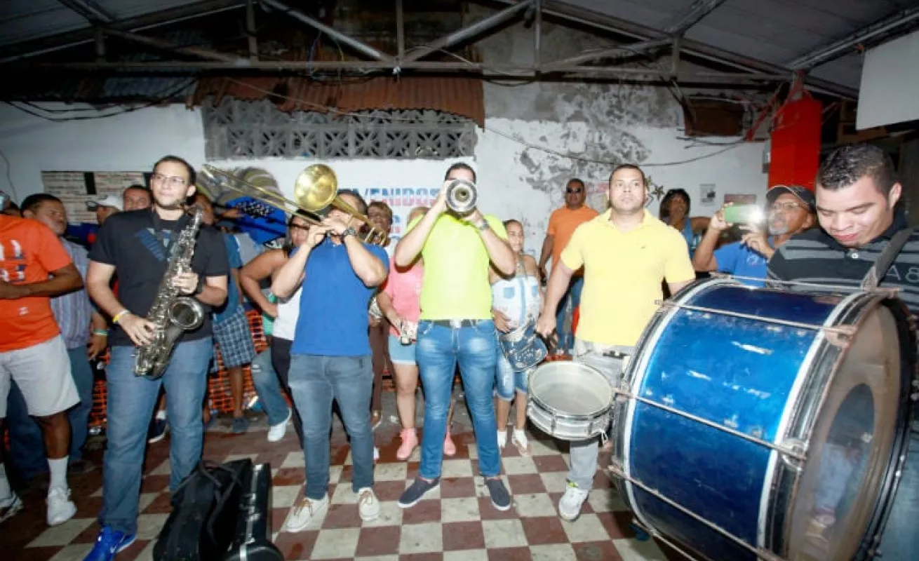 Arriba Plaza, Arriba Plaza