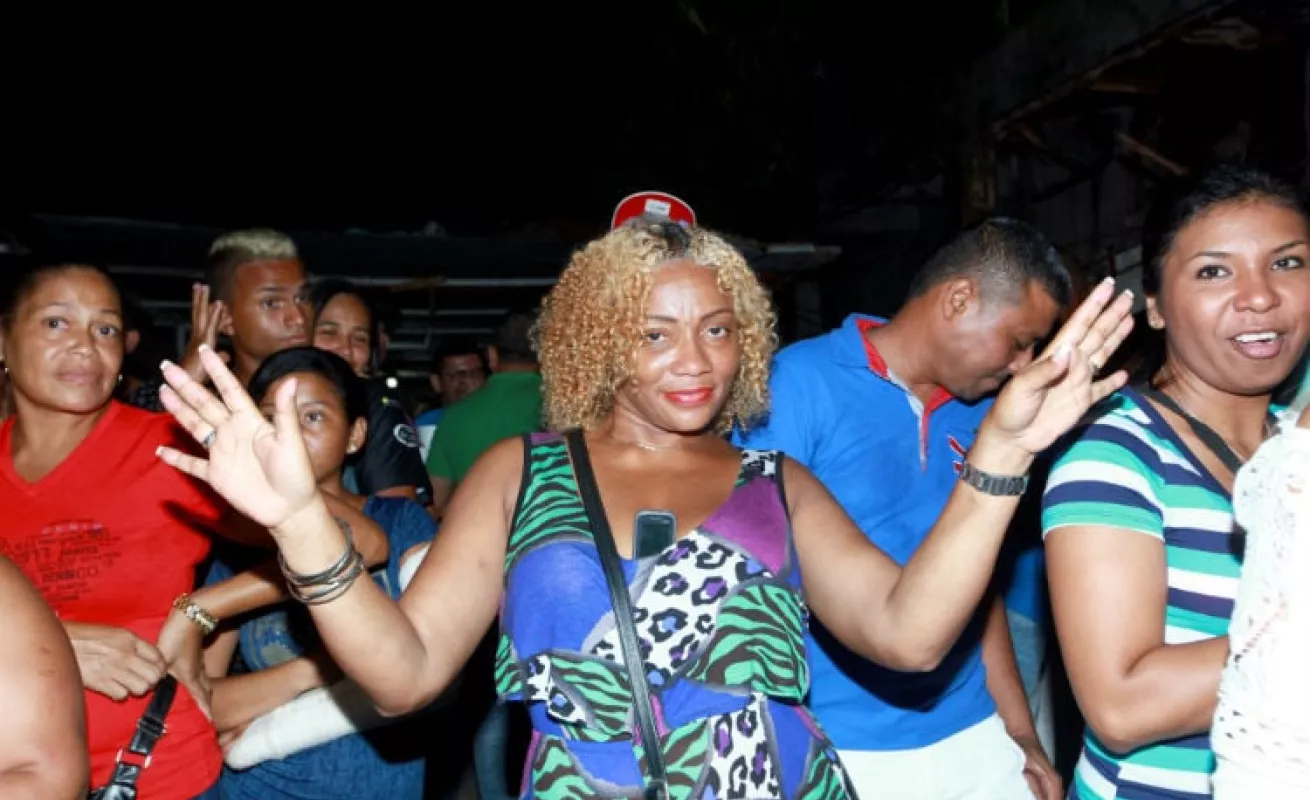 Arriba Plaza, Arriba Plaza