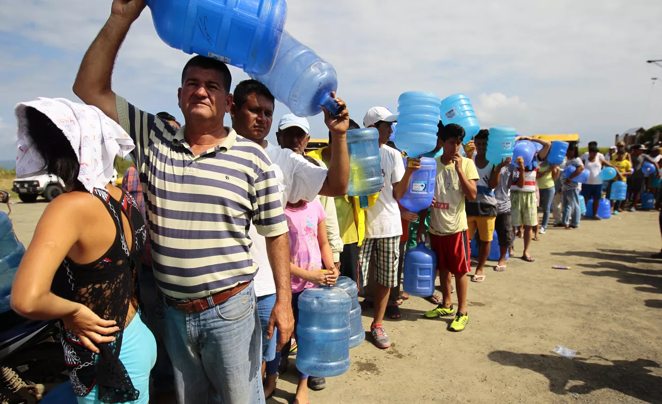Operativos de rescate en Ecuador tras sismo registrado el sábado