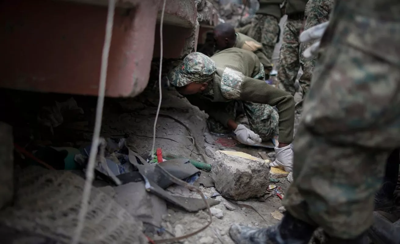 Retrospectiva de la operación de rescate tras derrumbe de un edificio en Nairobi 