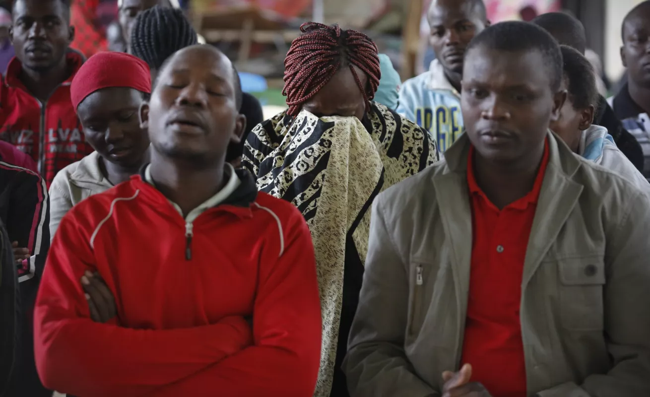 Retrospectiva de la operación de rescate tras derrumbe de un edificio en Nairobi 