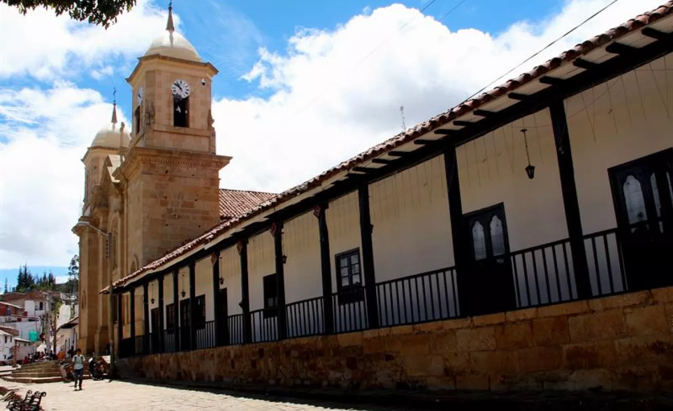 Pueblo colonial colombiano