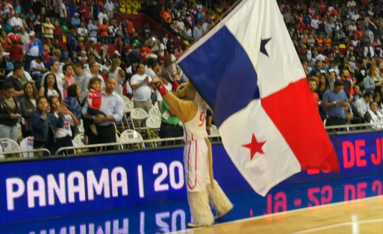 Panameños en el basket
